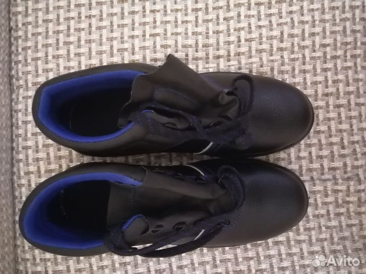 Спецобувь мужская осенние 43 размер