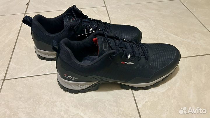 Кроссовки baasploa