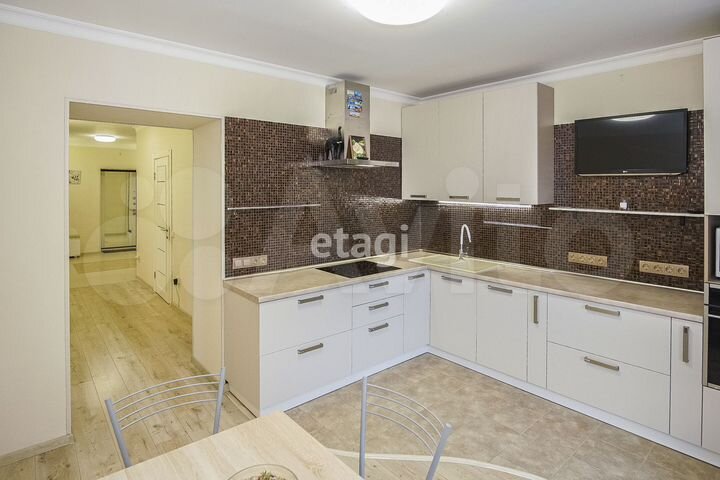 3-к. квартира, 101,8 м², 10/12 эт.