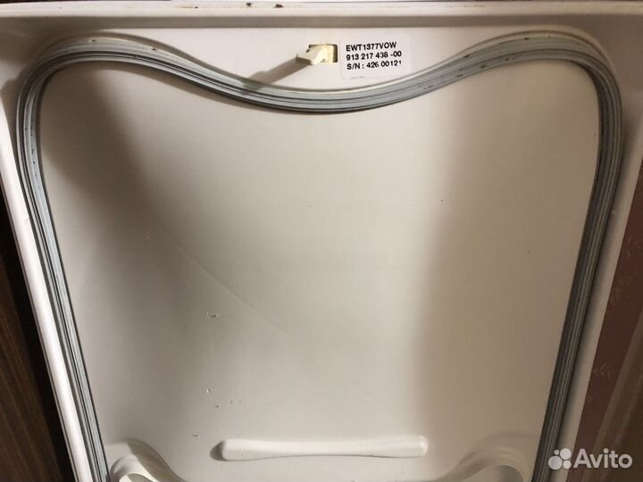 Стир машина с вертик загрузкой Electrolux 1377