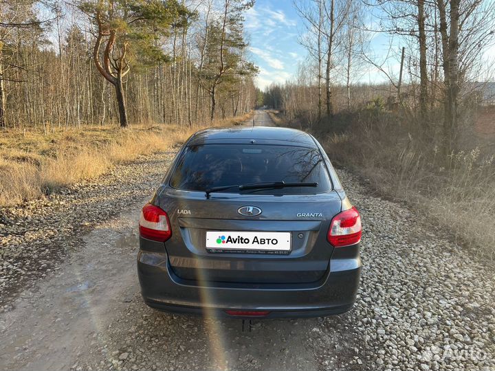 LADA Granta 1.6 МТ, 2017, 130 000 км