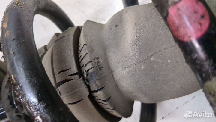 Амортизатор подвески Opel Vivaro, 2015