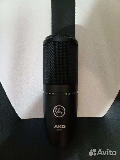 Студийный микрофон AKG p120