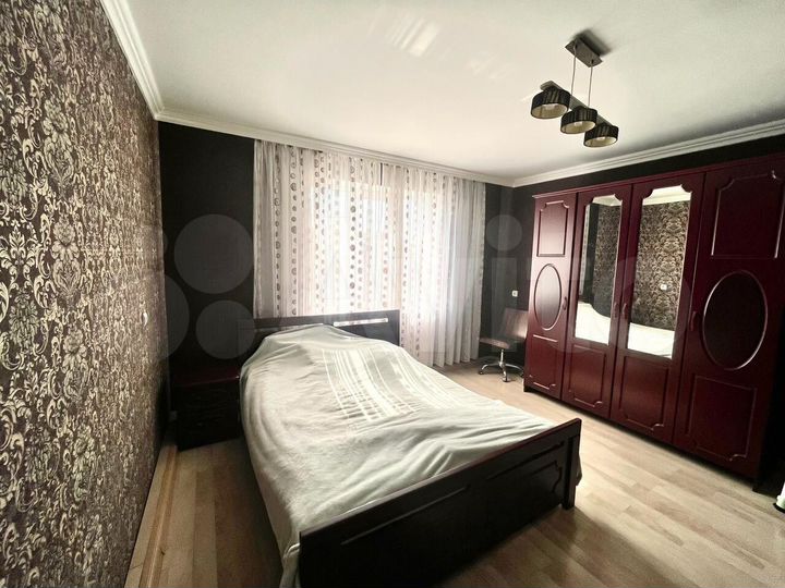 Дом 211,7 м² на участке 6 сот.