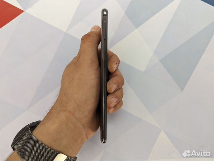 Xiaomi Mi 9, 6/64 ГБ