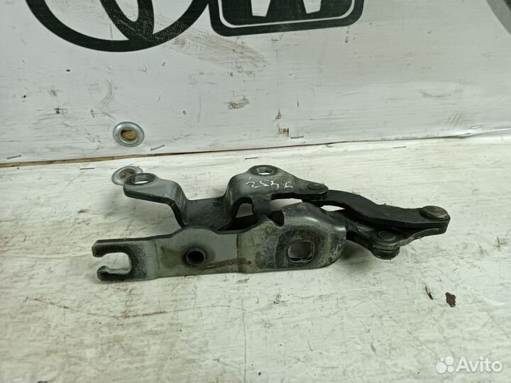 Петли капота BMW 1 серии, I (E81/E82/E87/E88) 2006