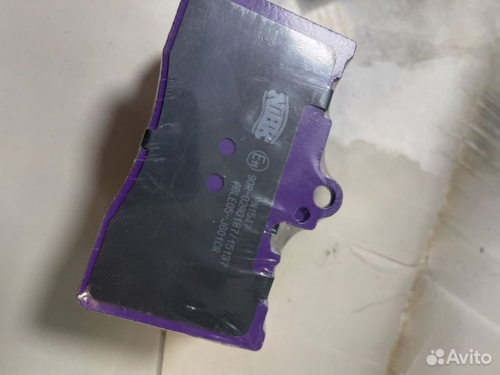 Тормозные колодки на lexus is 300 2018г