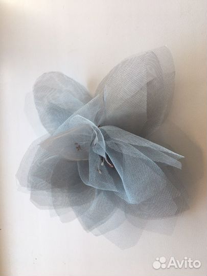 Брошь ручной работы цветок