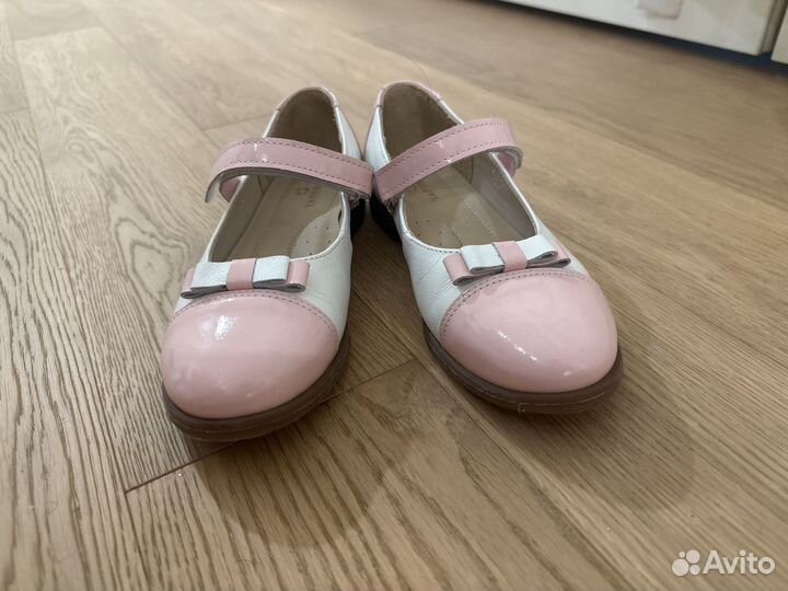 Туфли для девочки 34 размер белые