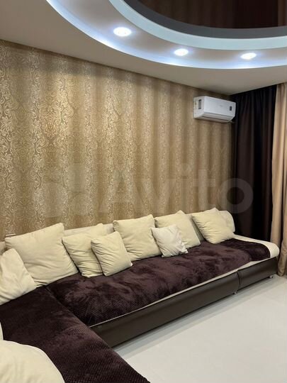 2-к. квартира, 60 м², 7/14 эт.