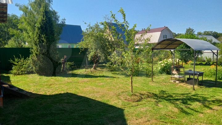 Дом 56 м² на участке 6 сот.