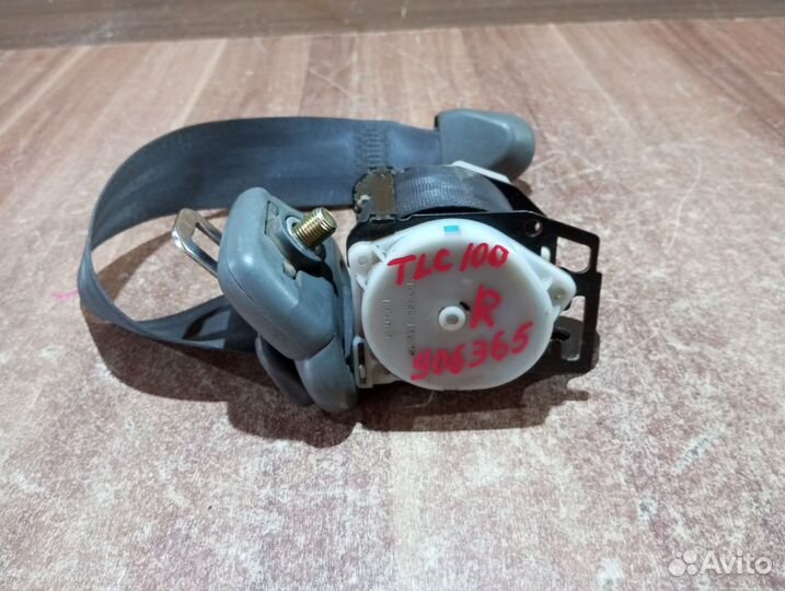 Ремень безопасности задний правый Toyota land crui