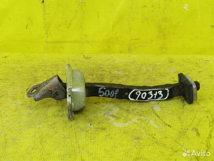 Ограничитель двери Hyundai Sonata 12г 90313