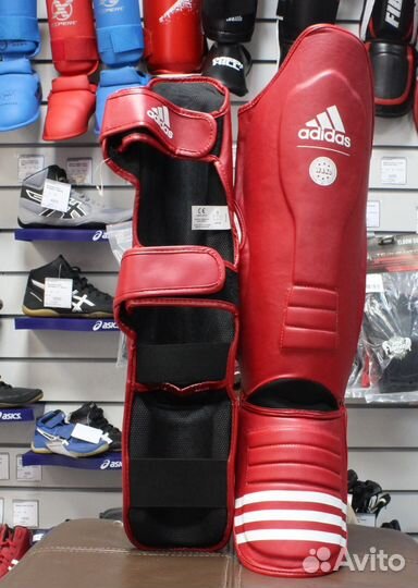Защита ног Adidas wako Super Pro - красные