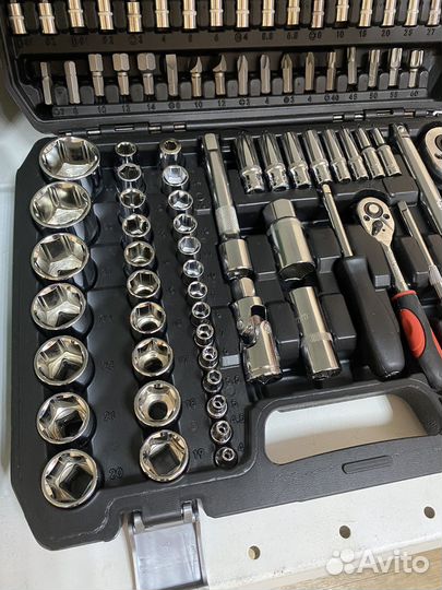 Набор инструментов с головками Е-профиль