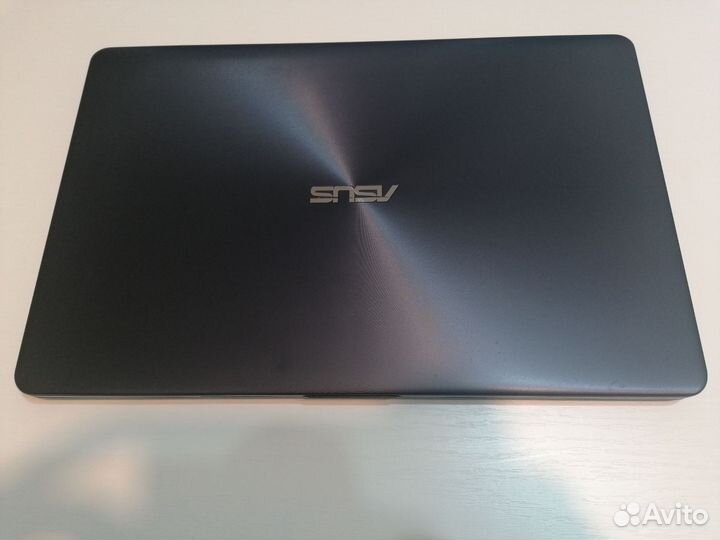 Свежий ноутбук asus 4 ядра 2 видеокарты 17 дюймов