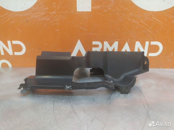 Дефлектор радиатора правый Toyota Rav4 4 CA40