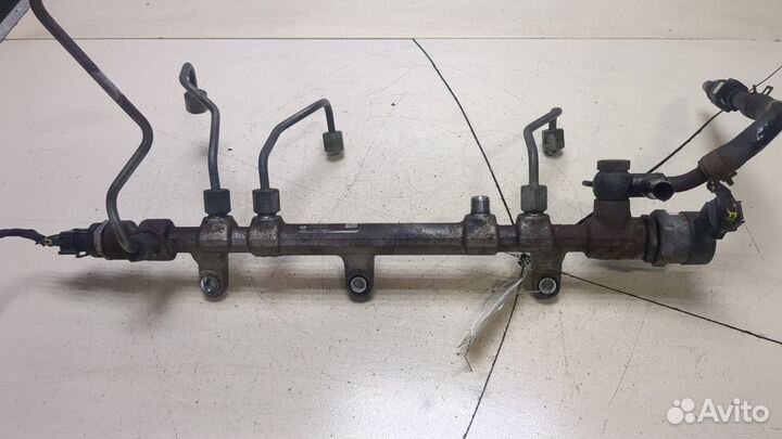 Рампа топливная киа Sorento, 2011