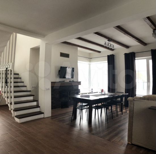 Коттедж 140 м² на участке 10 сот.