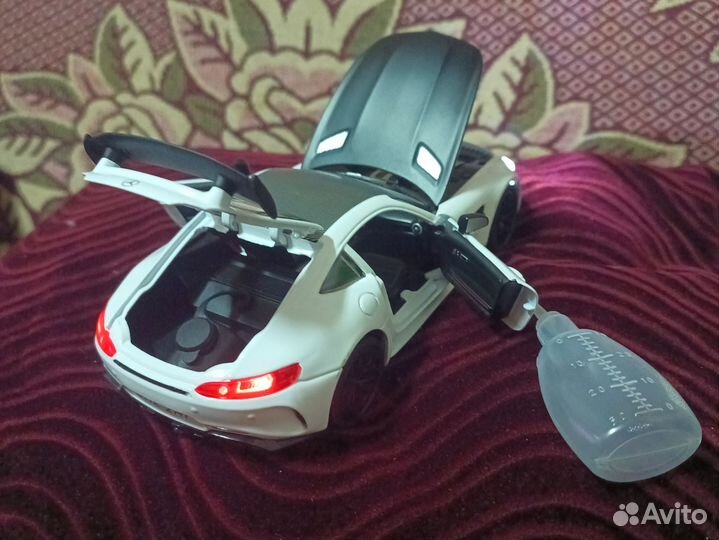 Mercedes GT 1:24