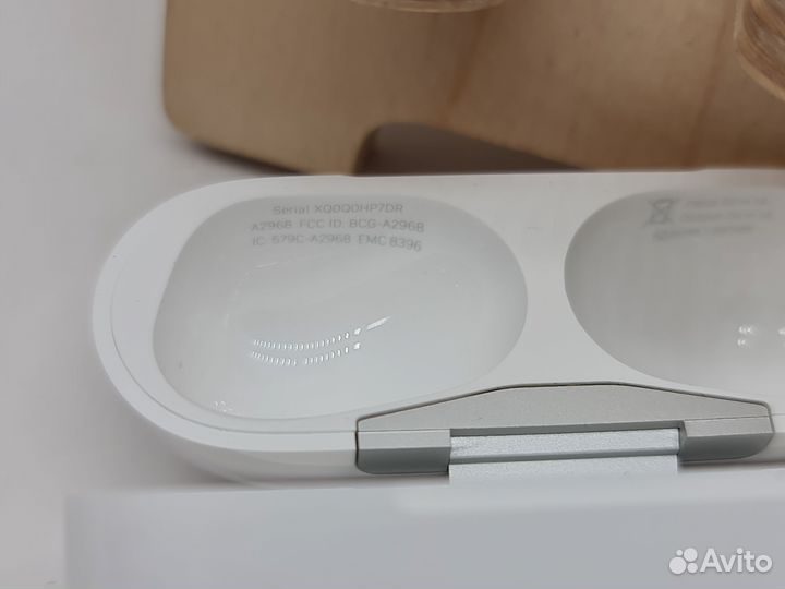 Apple AirPods Pro 2 MagSafe Charging Case (USB-C)