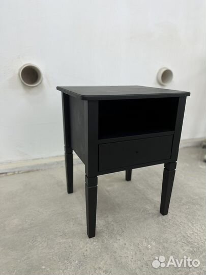 Тумба прикроватная