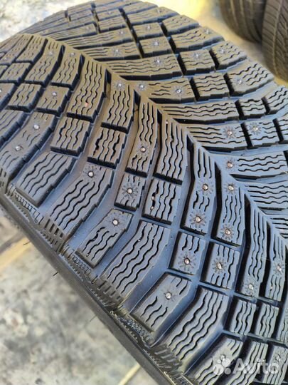 Michelin X-Ice North 4 SUV 275/40 R21 107T