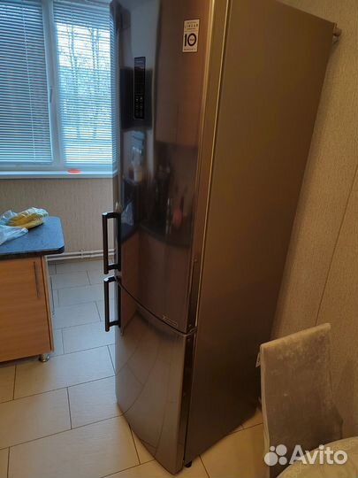 Холодильник бу LG nofrost