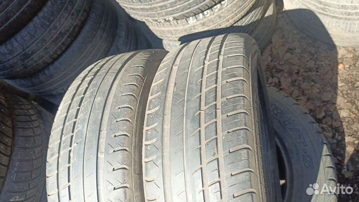 Viatti Strada Asimmetrico 205/55 R16