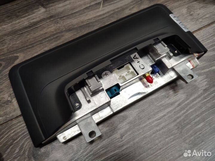 Android 10.0 в BMW F30 c камерой заднего вида