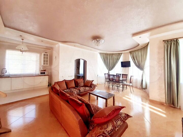 Коттедж 142 м² на участке 5 сот.