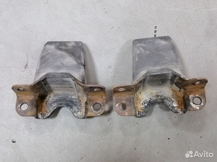 Отбойник Toyota Lite Ace 1985-1992