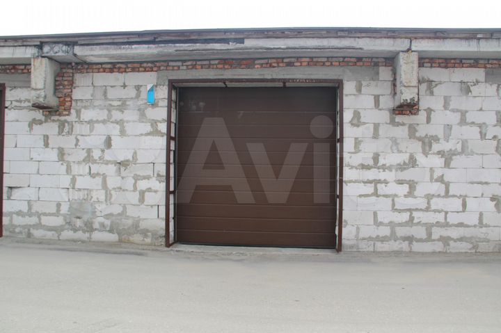 Гараж, > 30 м²