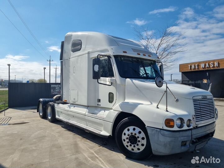 Freightliner Century с полуприцепом, 2000