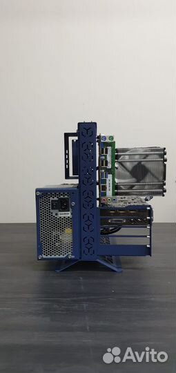 Игровой компьютерный стенд