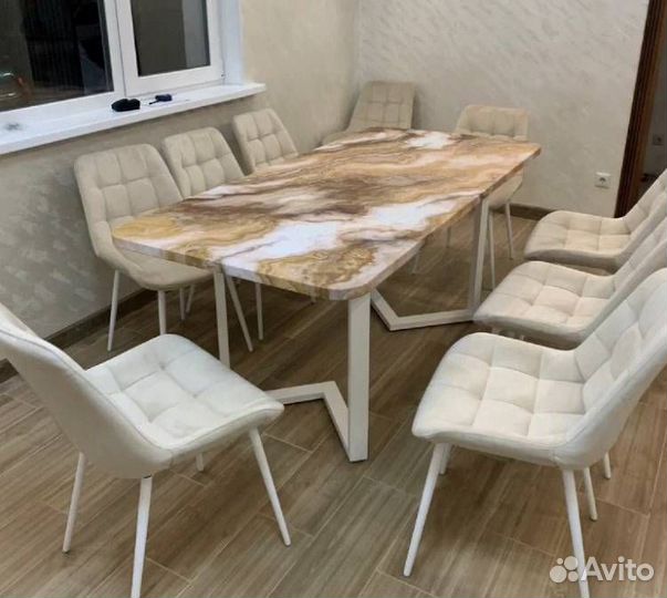 Стол кухонный 'Silver Chip'