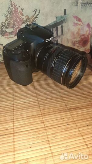 Зеркальный фотоаппарат