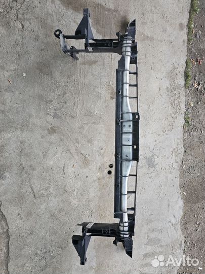 Рамка радиаторов (панель передняя) Mercedes Benz