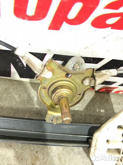 Стеклоподъемник задний левый Hyundai Accent