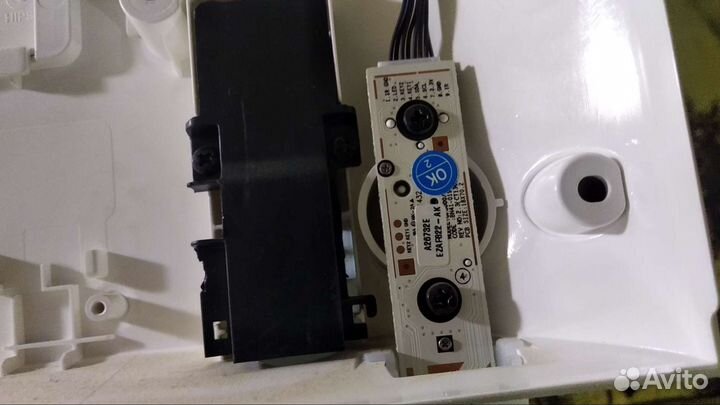 Продам телевизор по запчастям