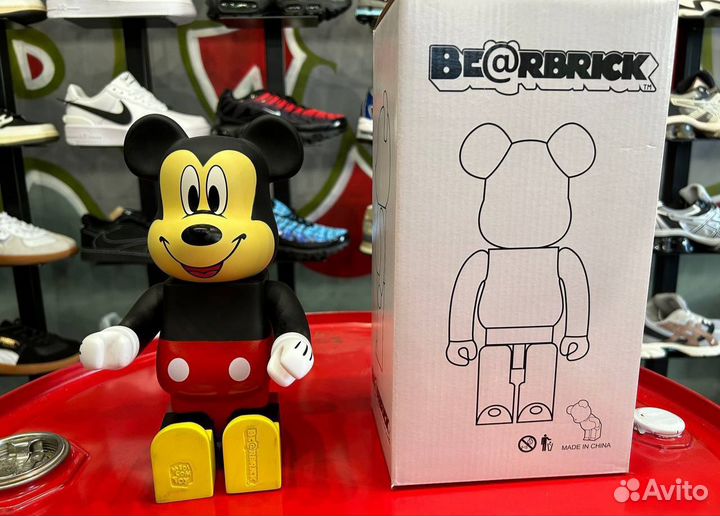 Фигурка BearBrick Мики Маус