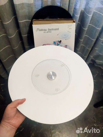 Поворотный столик для торта