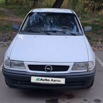 Opel Astra 1.6 MT, 1996, 450 000 км, с пробегом, цена 120 000 руб.