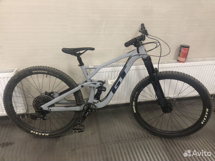 Горный велосипед GT sensor comp 2021