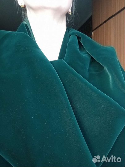 Бархат натуральный зелёный - отрез
