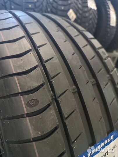 Triangle EffeXSport TH202 205/50 R17