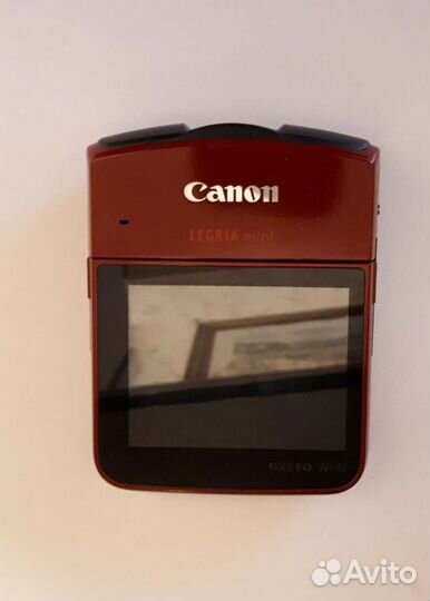 Видеокамера Canon legria mini