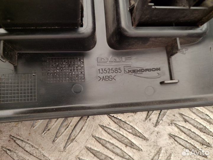 Накладка торпедо Daf Cf75 2012