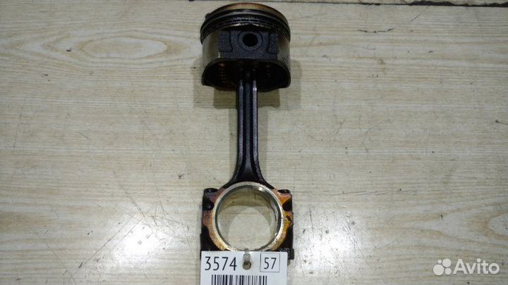 Шатун, поршень Nissan March K11 CG10DE