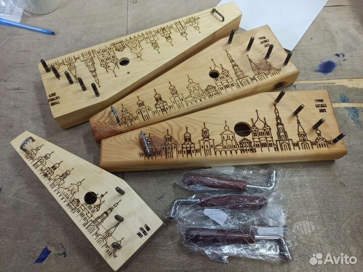 Гусли Лаврские с гравировкой ключ для пианино